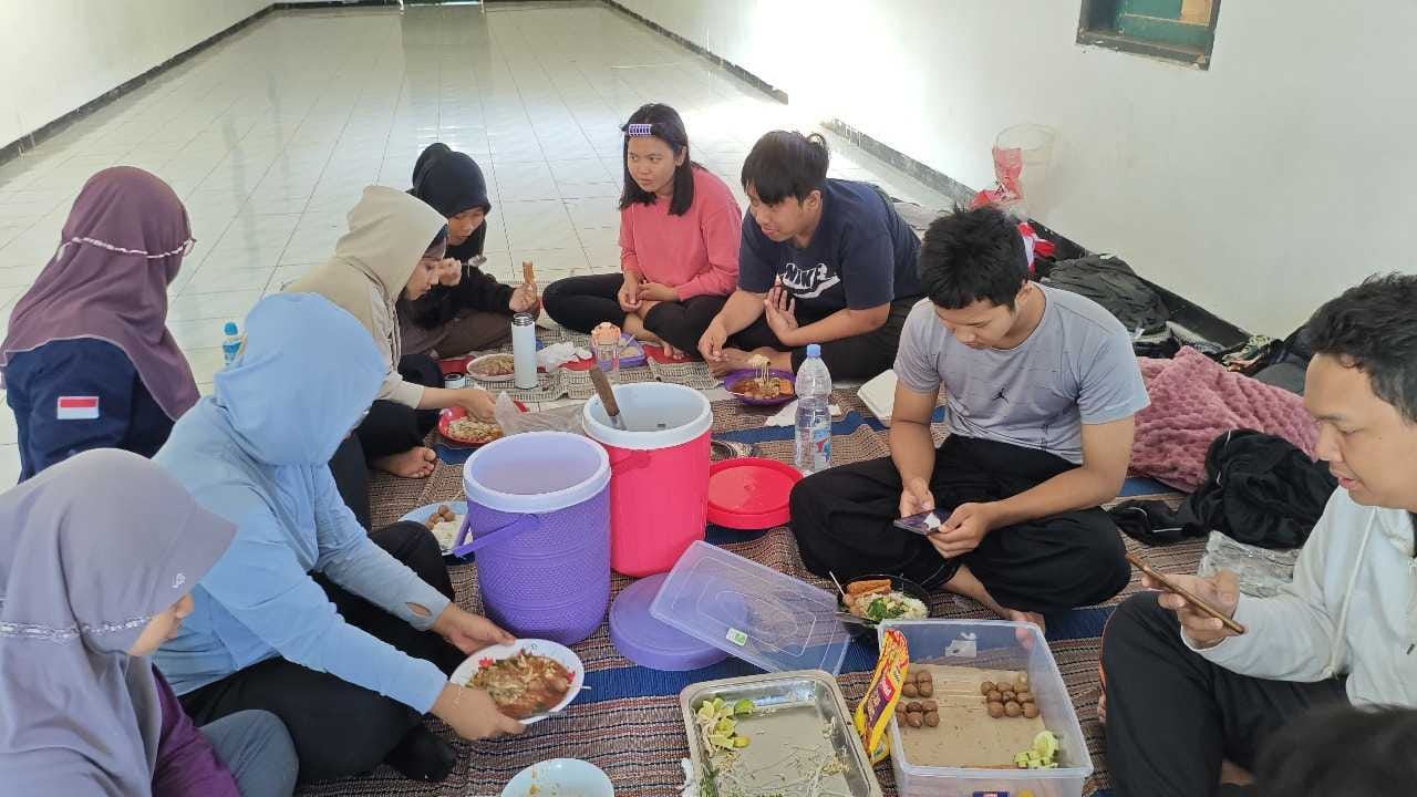 Makan Bersama